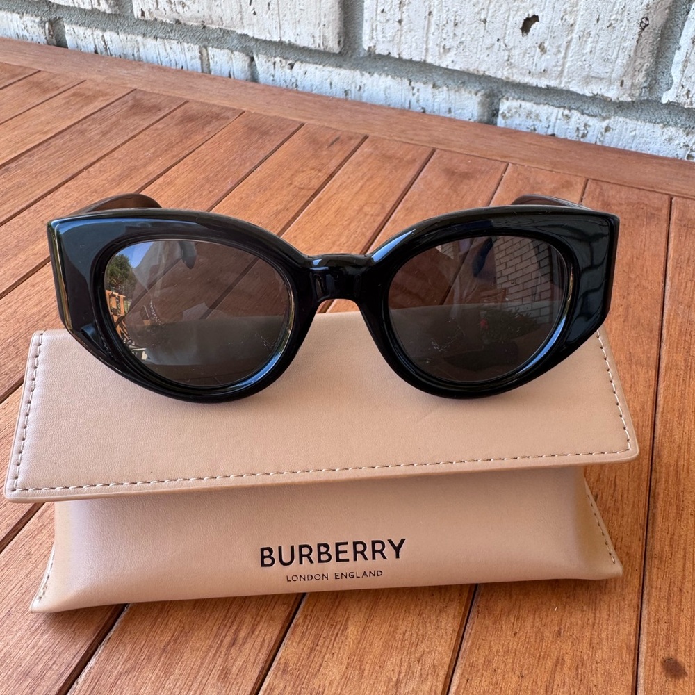 Burberry black sunglass frames